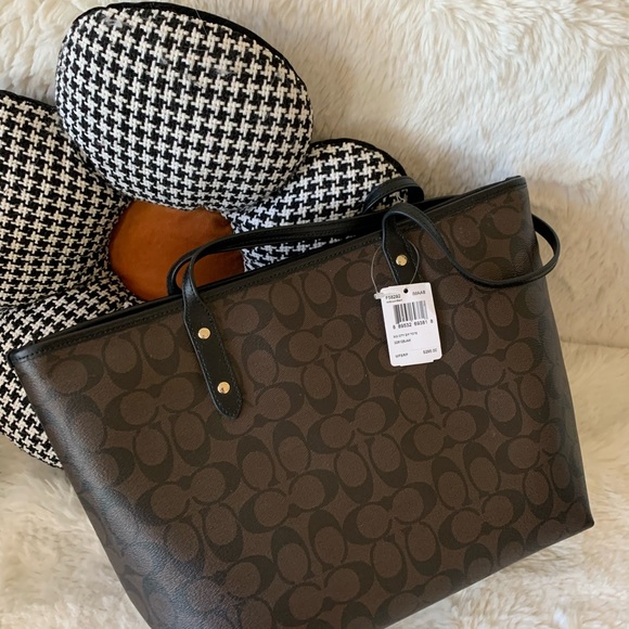 Coach City Zip Tote In SignatureCanvas F58292 Brand New - Picture 2 of 7